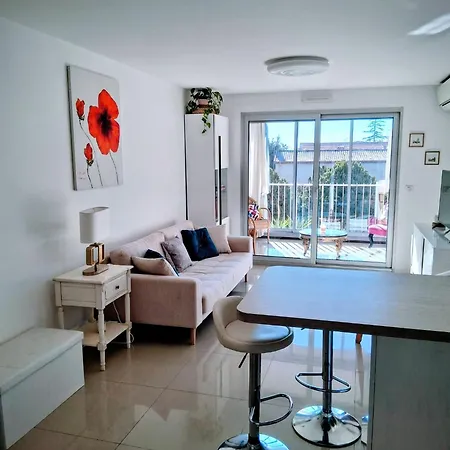 Апартаменти Le Patio Azur Piscine, Soleil Et Parking Gratuit